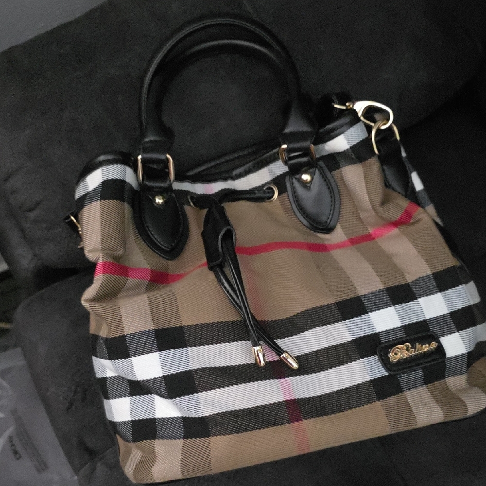 Elegant Black and Brown Checkered Shoulder Bag
